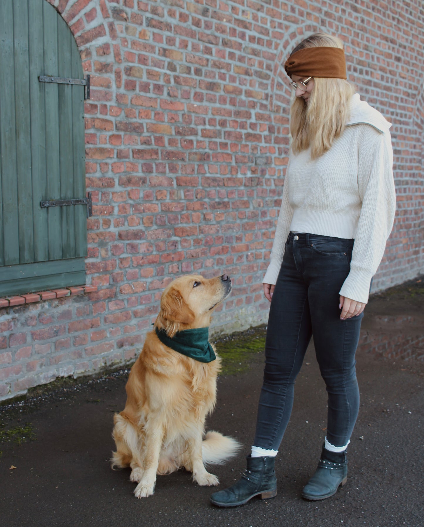 Hundehalstuch ; Halstuch für Hunde ; Halstuch ; Nicki ; Nickifleece ; Herbst ; Autumn ; weich ; kuschelig ; personalisiert ; Personalisierung